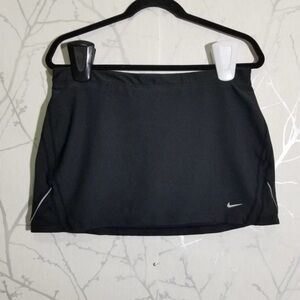 Nike Fit Dry Black Athletic Mini Skort w/ Reflective Strips